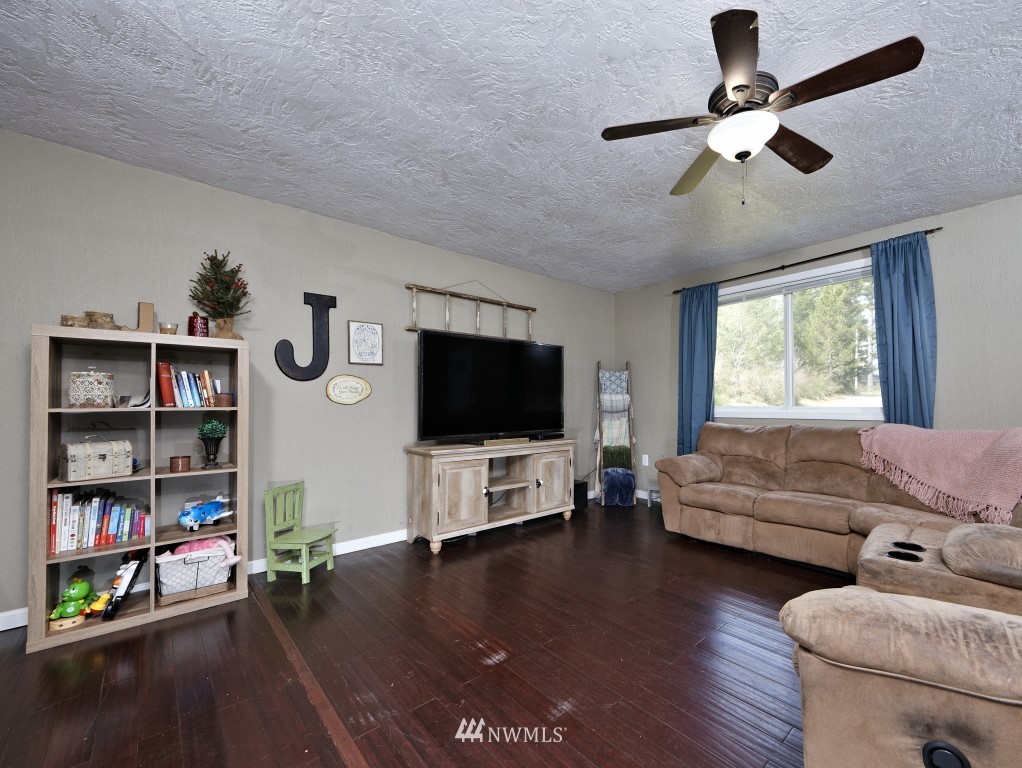 50 West Buck Prairie Road Elma, WA 98541 - Photo 6 of 18 Gallery Image 6