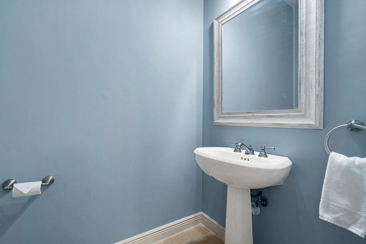 786 Northwest 83rd Lane Boca Raton, FL 33487 - Photo 14 of 31 021-786Northwest83rdLane-BocaRaton-FL-33