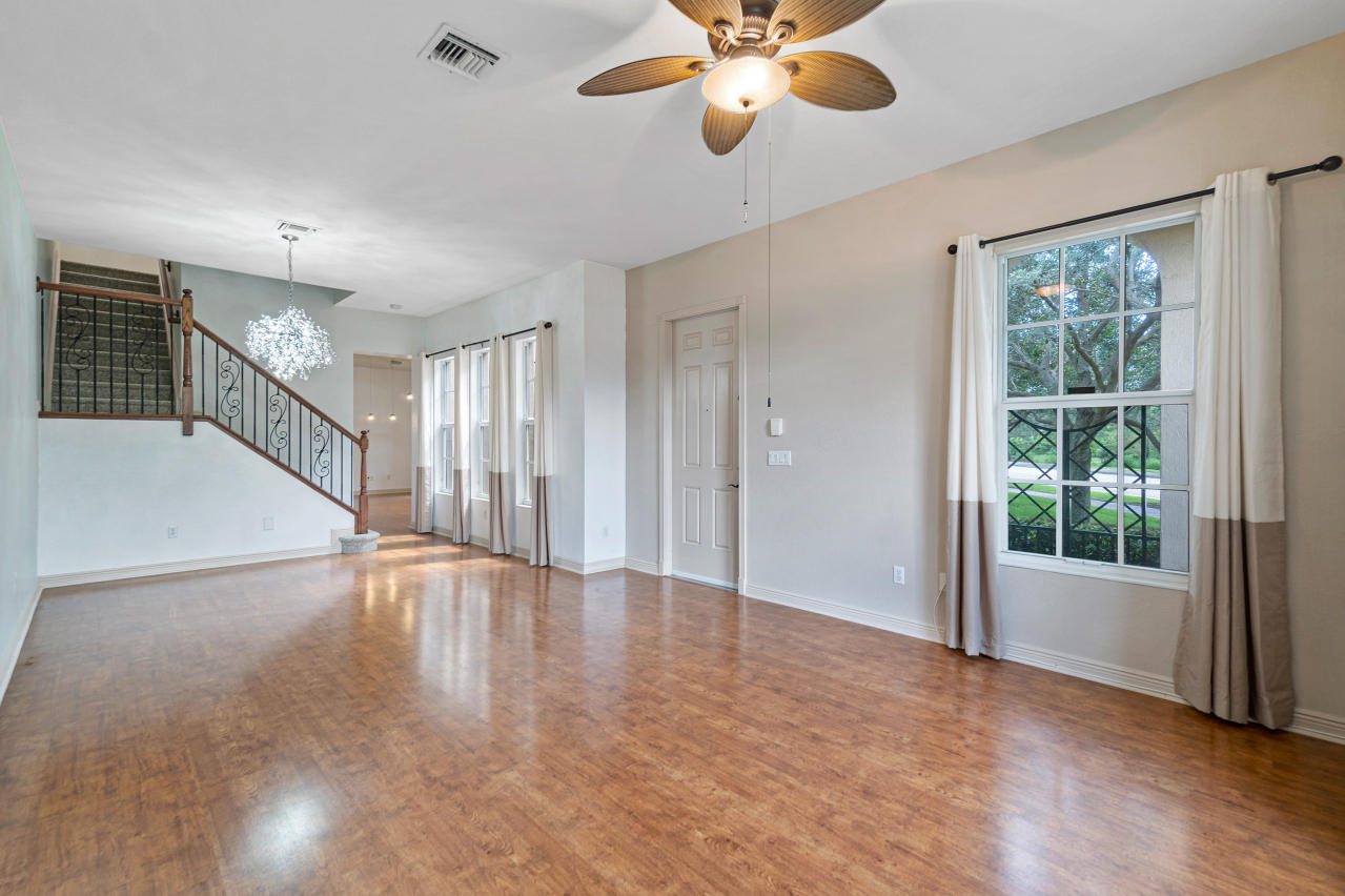 786 Northwest 83rd Lane Boca Raton, FL 33487 - Photo 7 of 31 013-786Northwest83rdLane-BocaRaton-FL-33