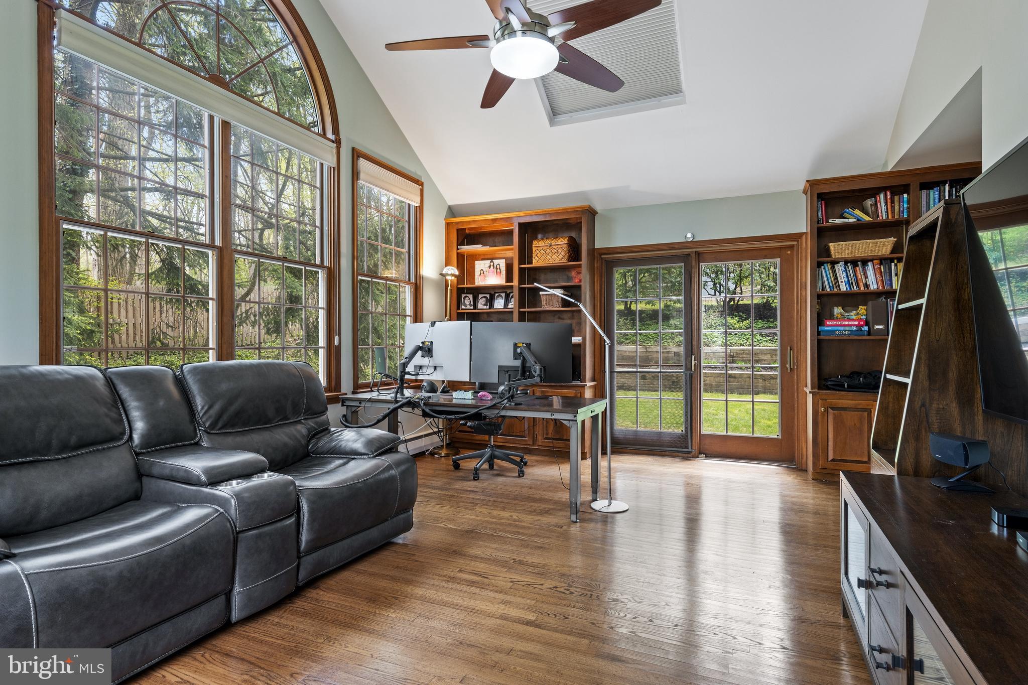 561 Bair Road Berwyn, PA 19312 - Photo 13 of 40 Family room or office