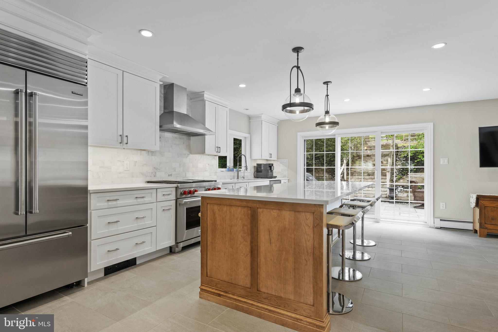 561 Bair Road Berwyn, PA 19312 - Photo 20 of 40 Huge center island