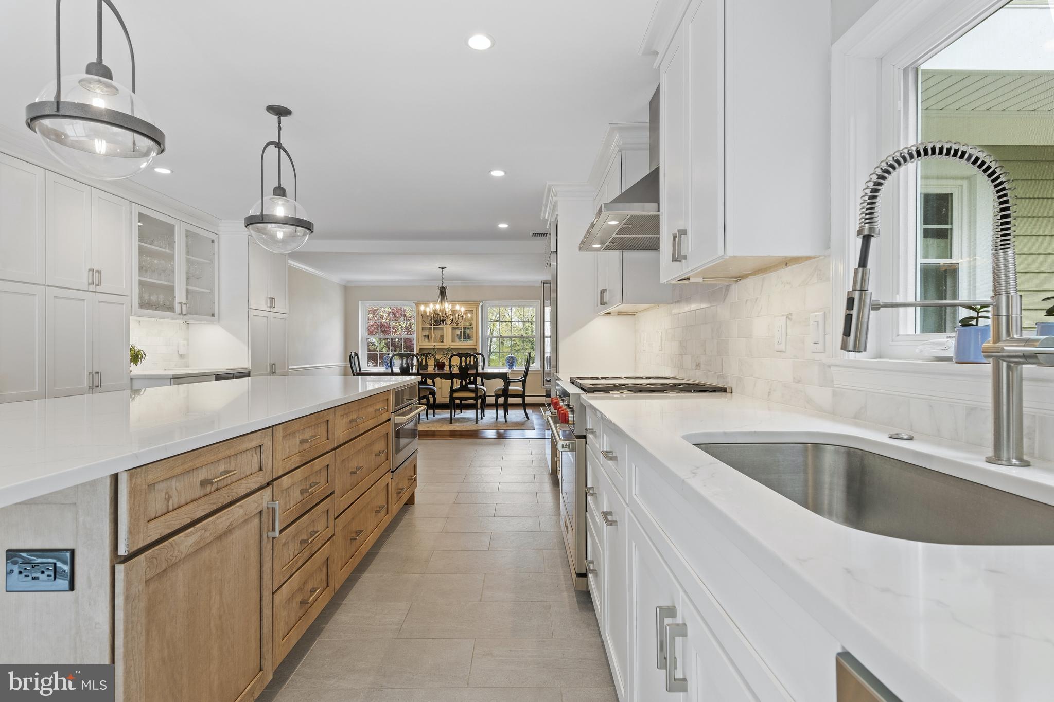 561 Bair Road Berwyn, PA 19312 - Photo 24 of 40 Deep sink