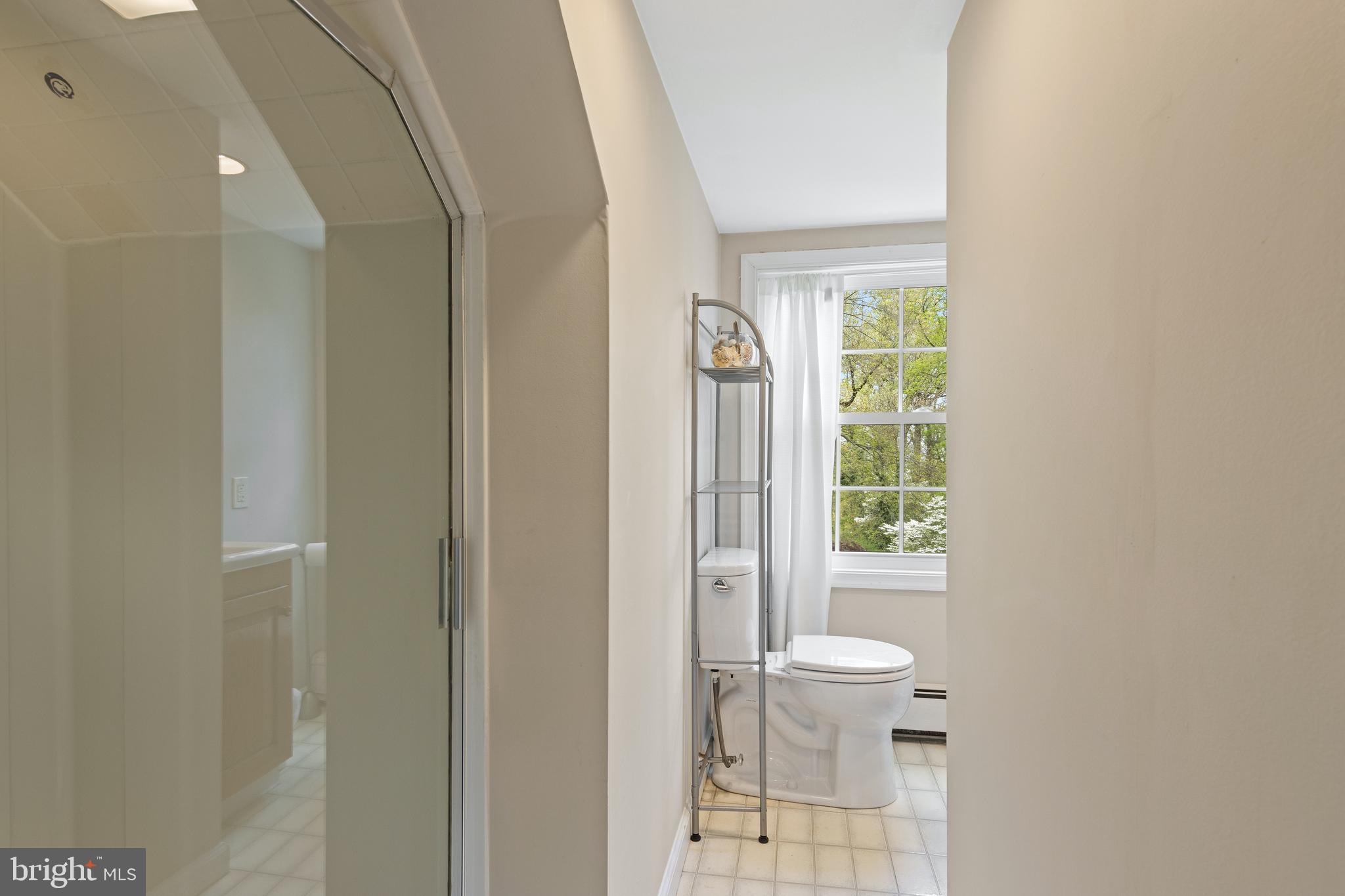 561 Bair Road Berwyn, PA 19312 - Photo 38 of 40 Hall bath