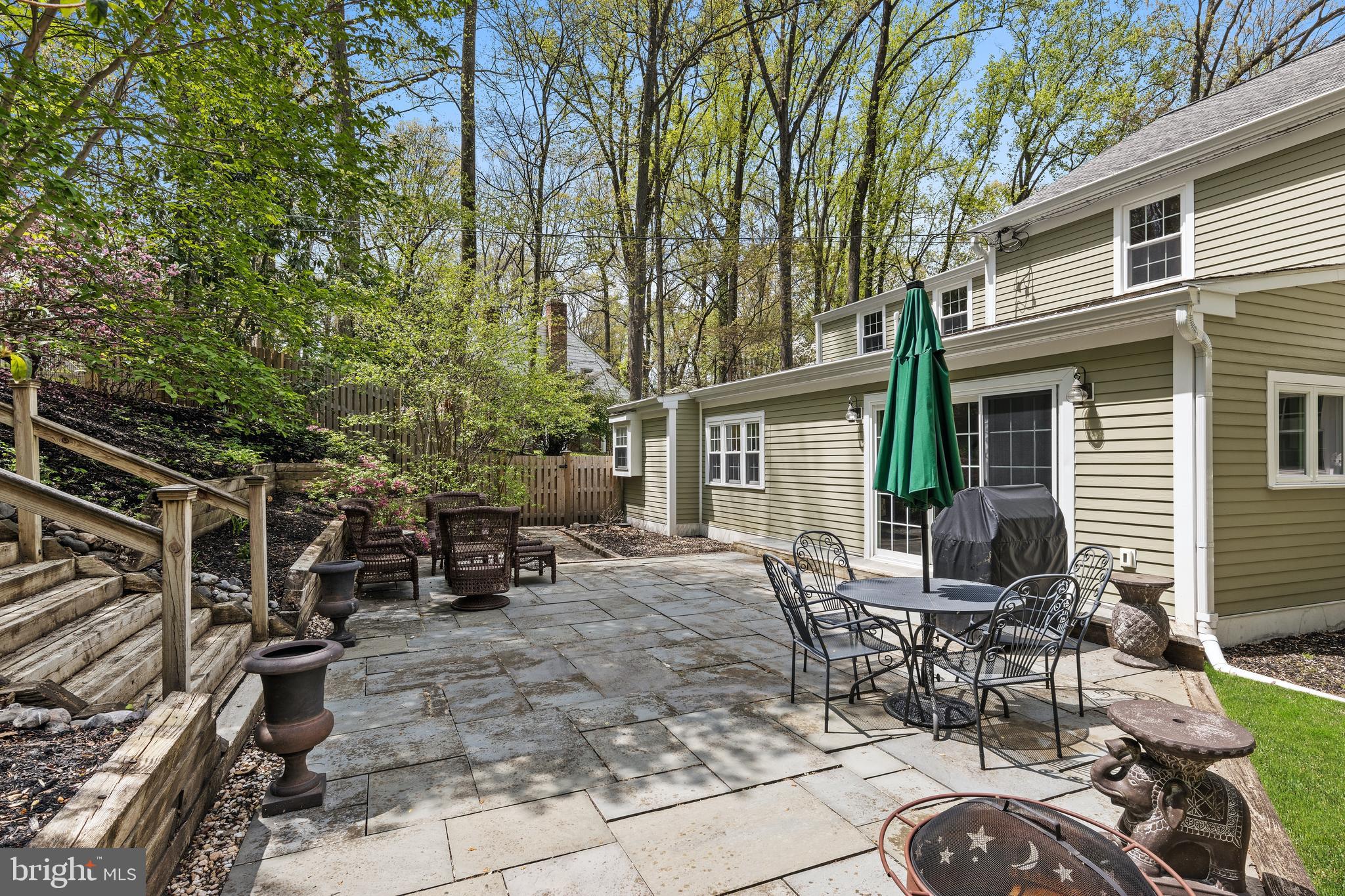 561 Bair Road Berwyn, PA 19312 - Photo 5 of 40