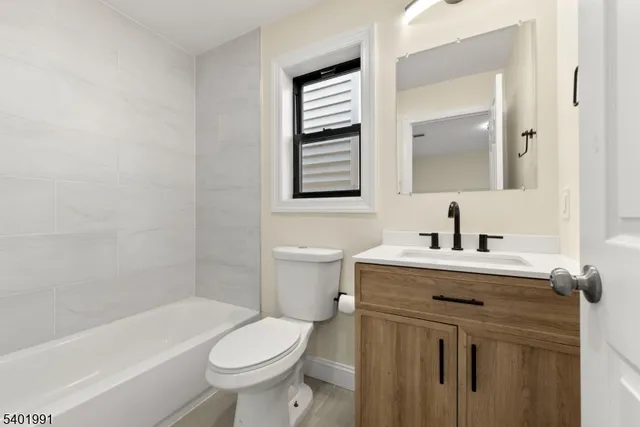 $2,700 | 45 Cliff Street, Unit 2, Paterson, NJ 07522