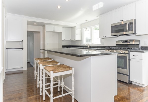 5 Sanborn Road Hingham, MA 02043 - Photo 3 of 20 Gallery Image 3