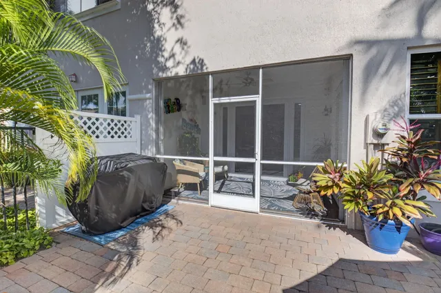 $665,000 | 163 Las Brisas Circle, Hypoluxo, FL 33462