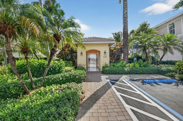 $665,000 | 163 Las Brisas Circle, Hypoluxo, FL 33462