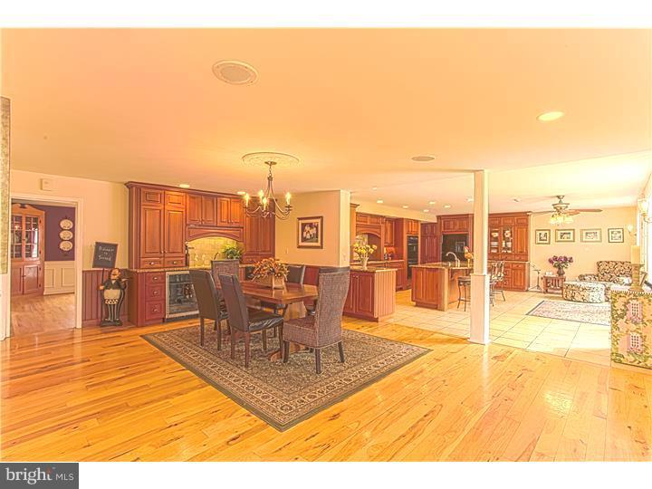 636 Dorset Road Devon, PA 19333 - Photo 3 of 25 Kitchen