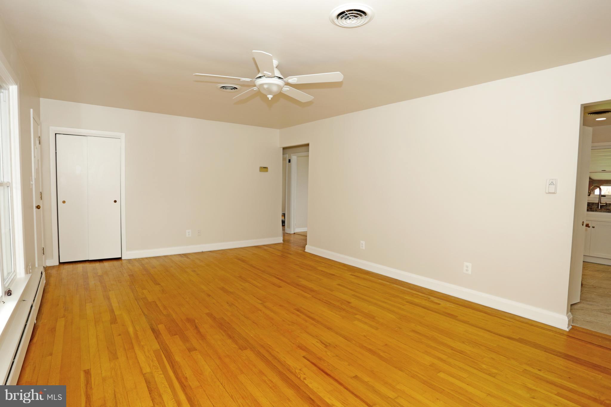 415 Calvary Road Churchville, MD 21028 - Photo 9 of 25 Living Room