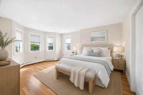 $1,249,000 | 4 Harborview Road, Hull, MA 02045