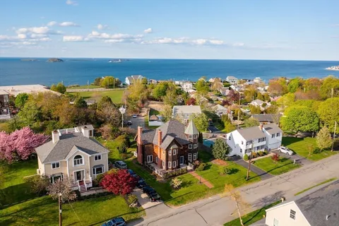 $1,249,000 | 4 Harborview Road, Hull, MA 02045