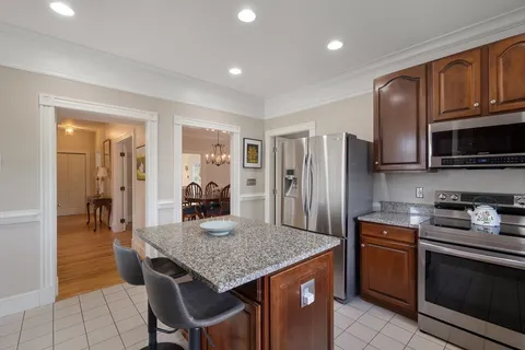 $1,249,000 | 4 Harborview Road, Hull, MA 02045