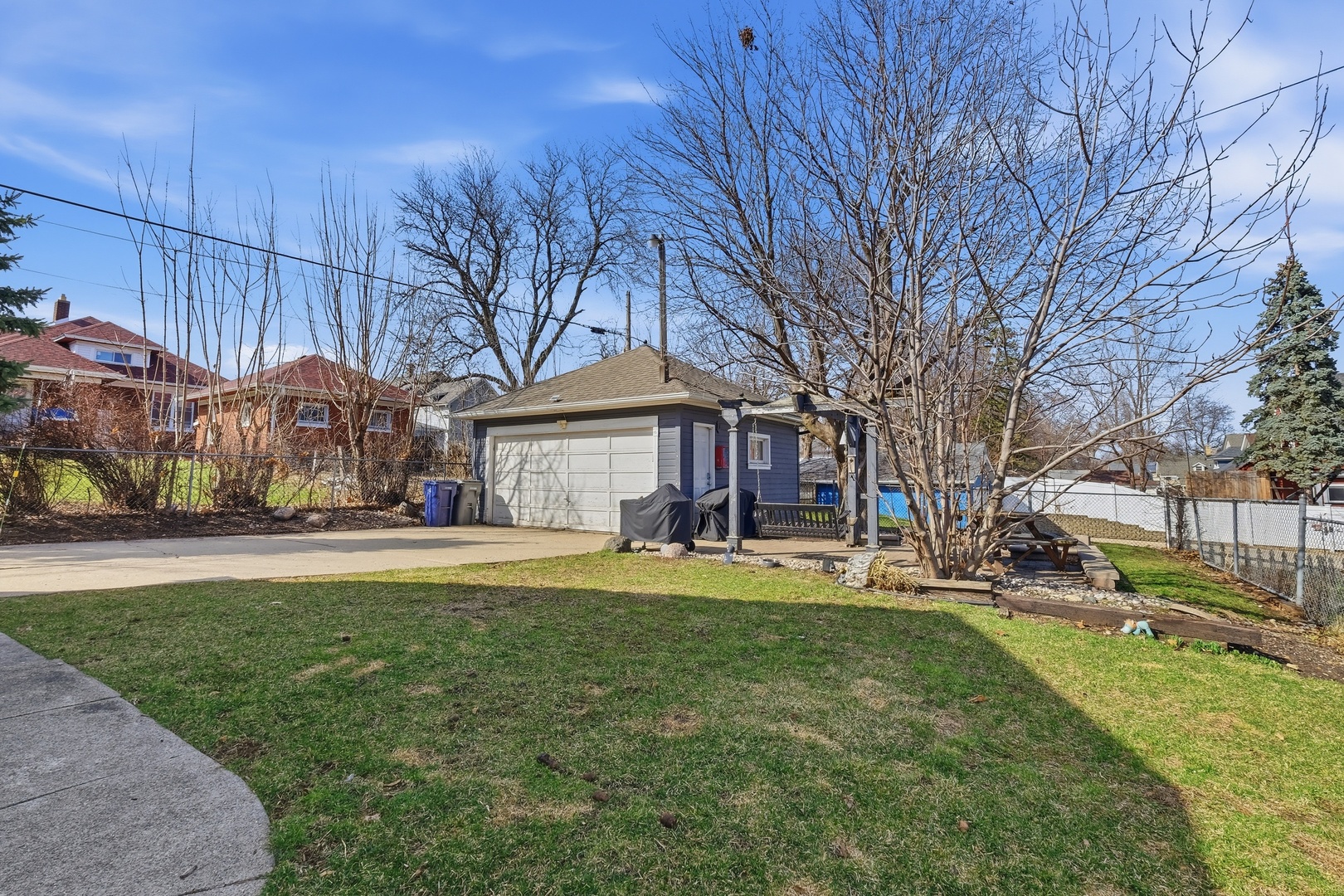 410 Standish Street Elgin, IL 60123 - Photo 8 of 26