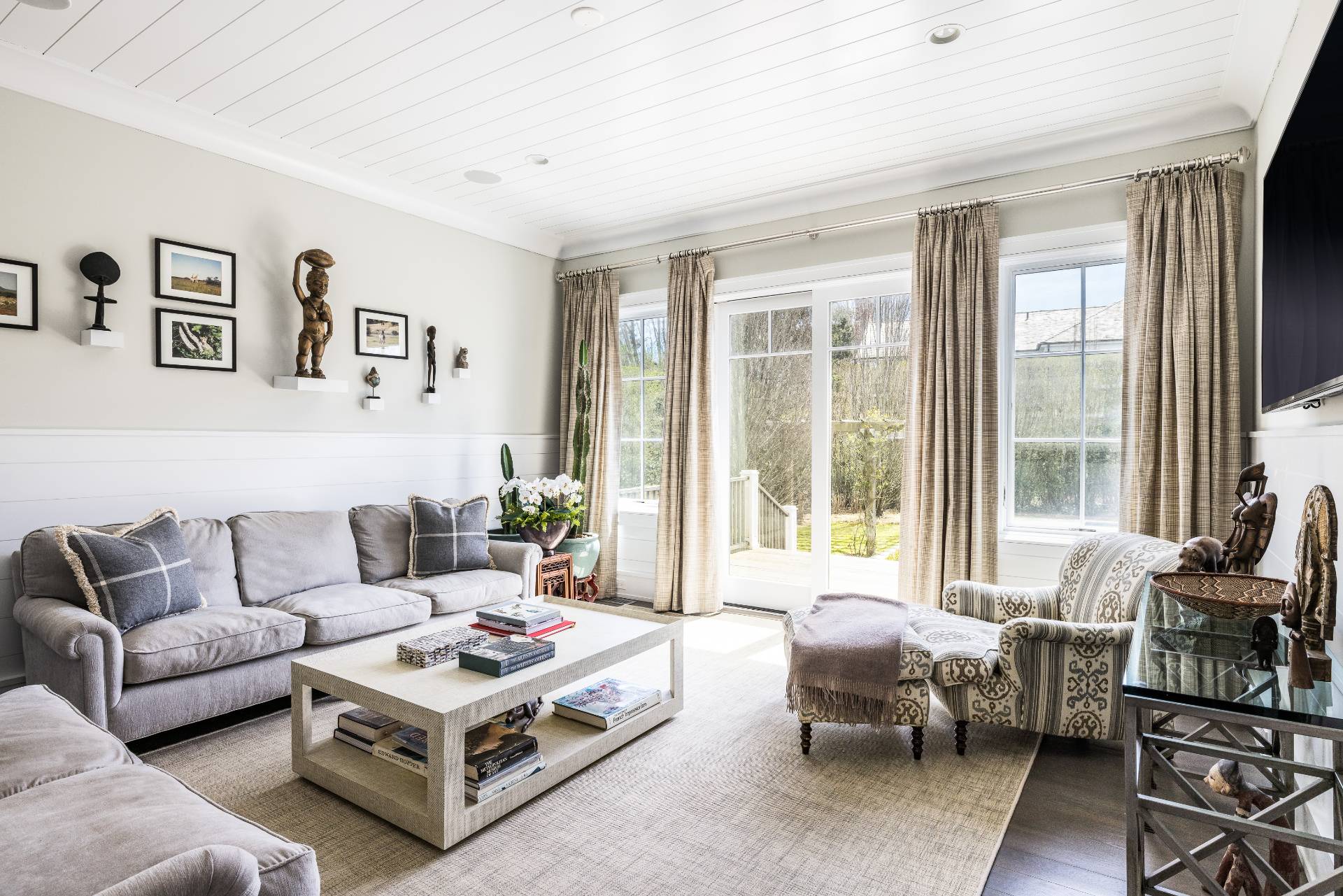 135 Hildreth Lane Bridgehampton, NY 11932 - Photo 9 of 33 a living room with furniture and a large window
