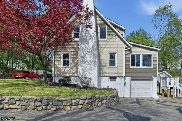 $549,000 | 53 Brooklyn Road, Stanhope, NJ 07874