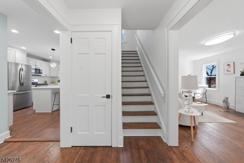 53 Brooklyn Road Stanhope, NJ 07874 - Photo 3 of 23