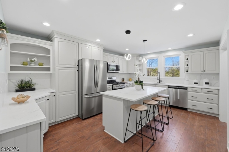 53 Brooklyn Road Stanhope, NJ 07874 - Photo 4 of 23