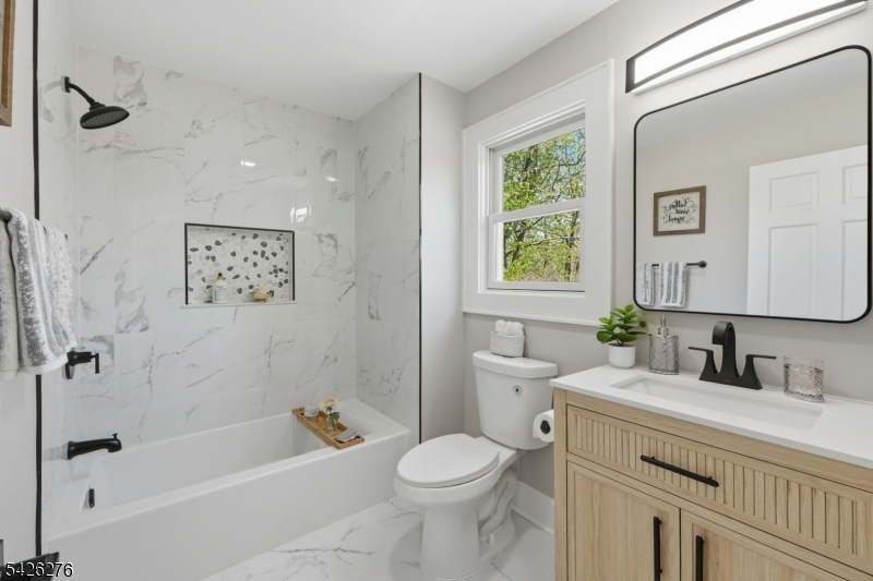 53 Brooklyn Road Stanhope, NJ 07874 - Photo 10 of 23