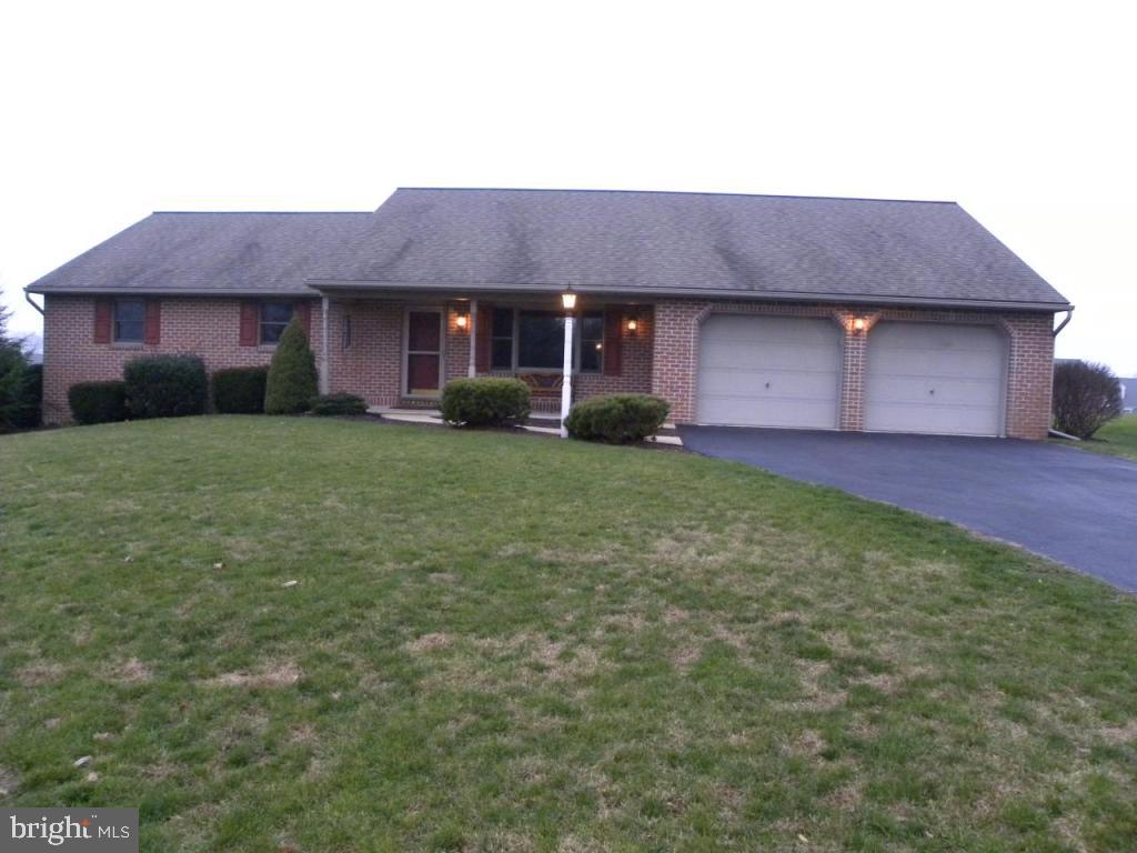 660 Snyder Road Lititz, PA 17543 - Photo 1 of 19