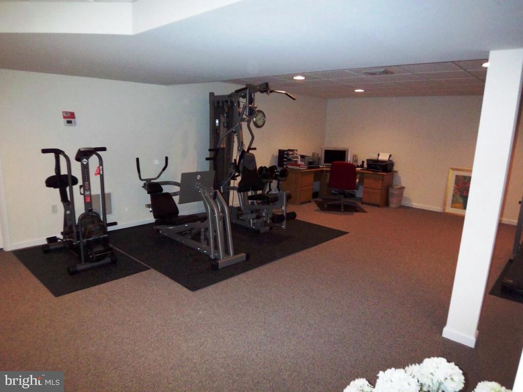 660 Snyder Road Lititz, PA 17543 - Photo 12 of 19