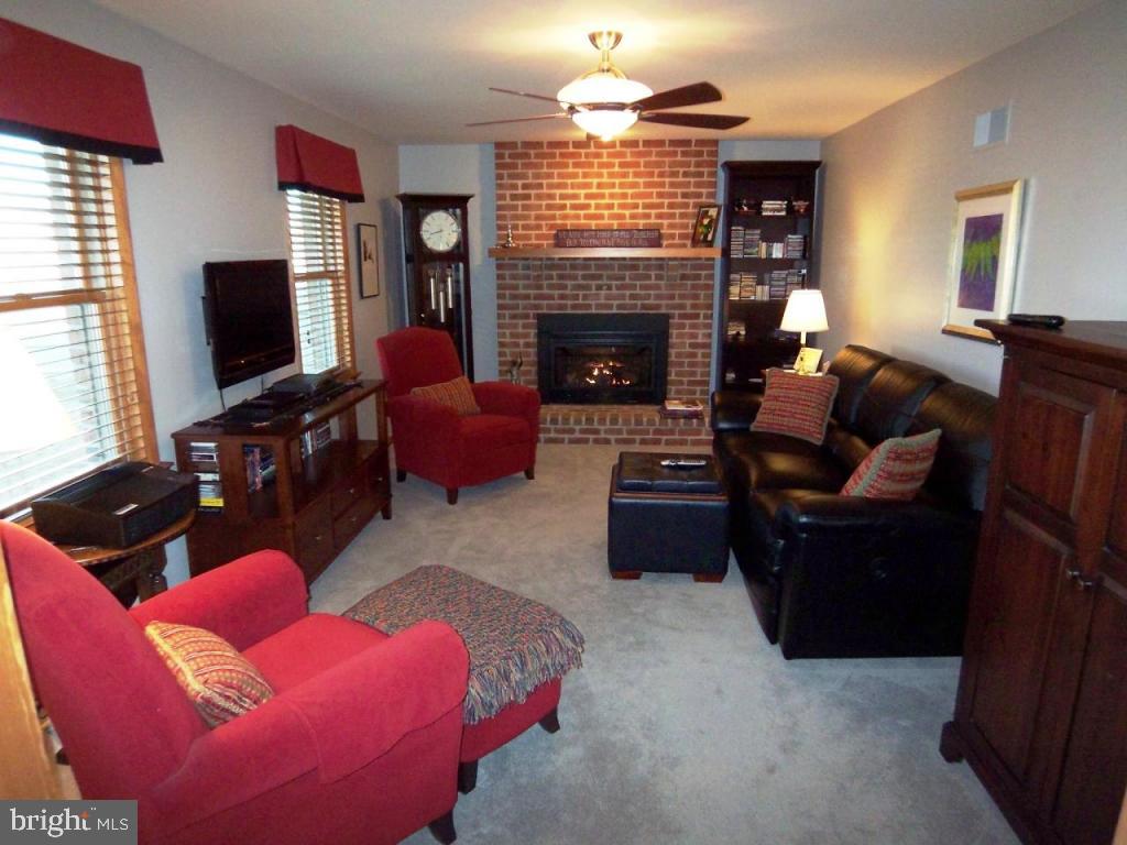 660 Snyder Road Lititz, PA 17543 - Photo 9 of 19