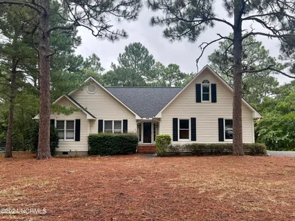 $2,250 | 102 Seminole Court, West End, NC 27376