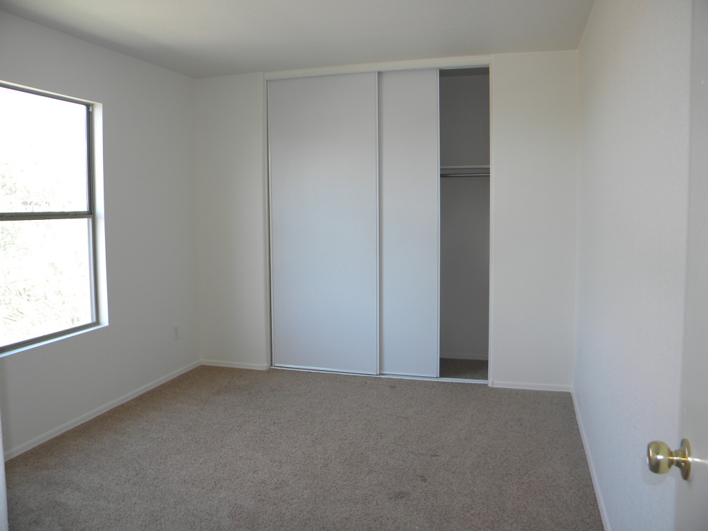 15 West Hayduk Road Phoenix, AZ 85041 - Photo 5 of 18 Bedroom 2