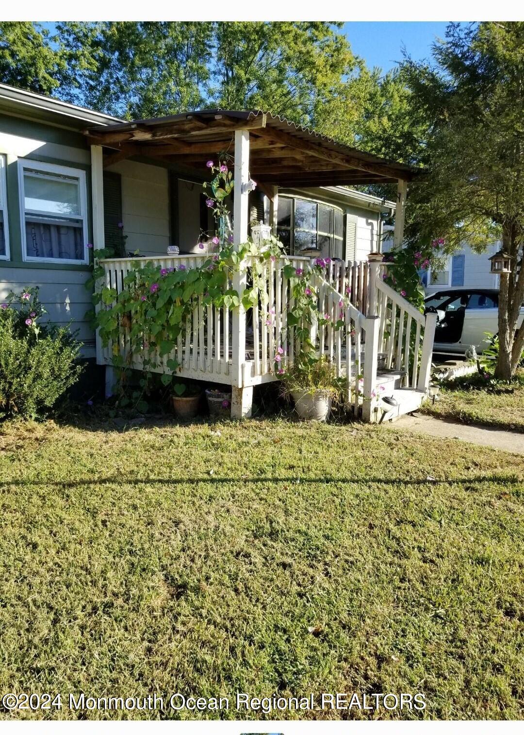 8 Eagle Road Jackson, NJ 08527 - Photo 3 of 21 8 Eagle Front 1