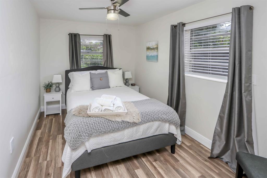 6375 Southwest 29th Street Miami, FL 33155 - Photo 42 of 51 a bedroom with a bed and a window