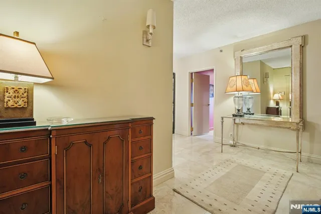 $1,275,000 | 800 Palisade Avenue, Unit PH21A, Fort Lee, NJ 07024