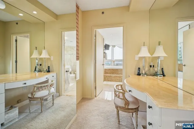 $1,275,000 | 800 Palisade Avenue, Unit PH21A, Fort Lee, NJ 07024