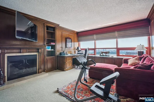 $1,275,000 | 800 Palisade Avenue, Unit PH21A, Fort Lee, NJ 07024