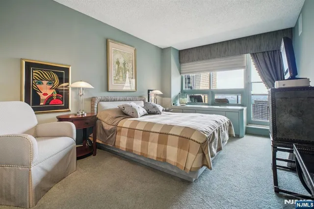 $1,275,000 | 800 Palisade Avenue, Unit PH21A, Fort Lee, NJ 07024