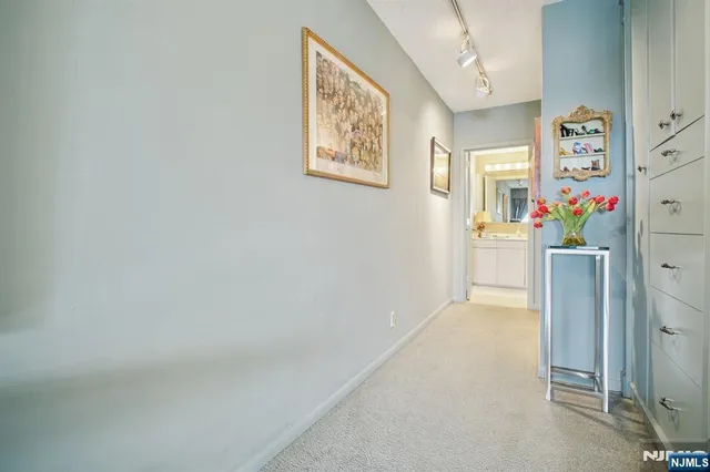 $1,275,000 | 800 Palisade Avenue, Unit PH21A, Fort Lee, NJ 07024