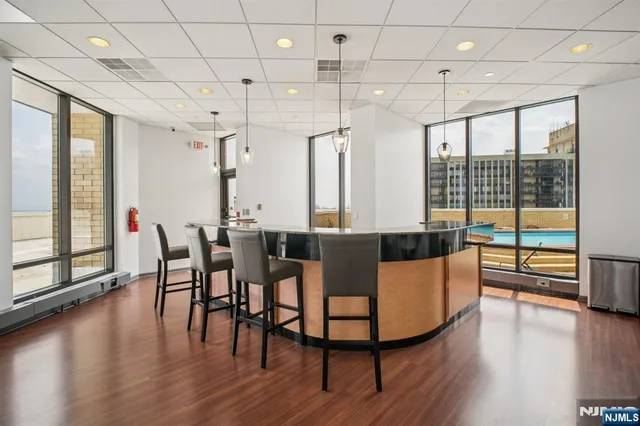 $1,275,000 | 800 Palisade Avenue, Unit PH21A, Fort Lee, NJ 07024