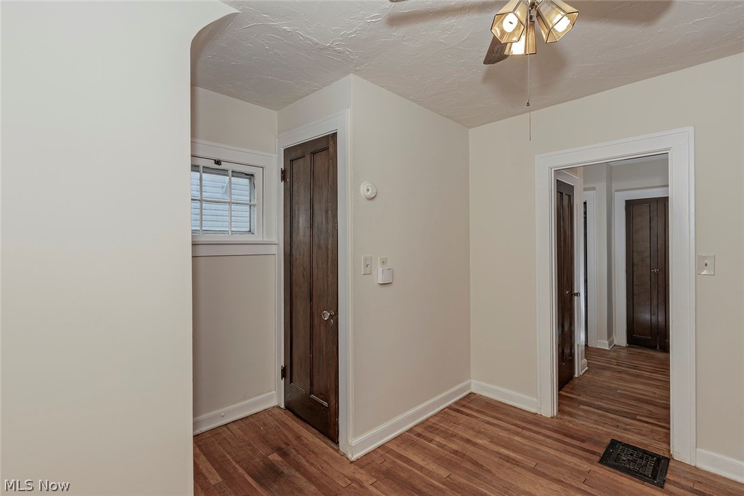 15806 Hazel Road Cleveland, OH 44112 - Photo 6 of 35