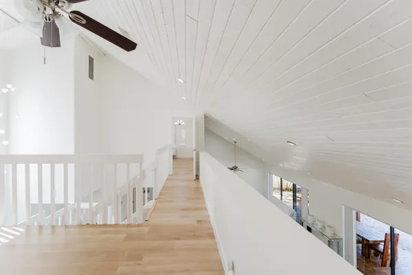 a view of entryway and hall