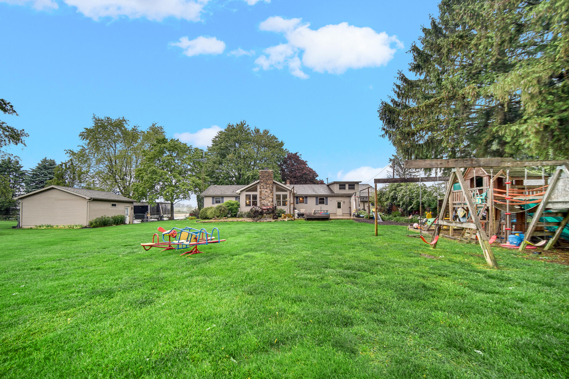 1112 East Division Road La Porte, IN 46350 - Photo 24 of 26 1920x1280