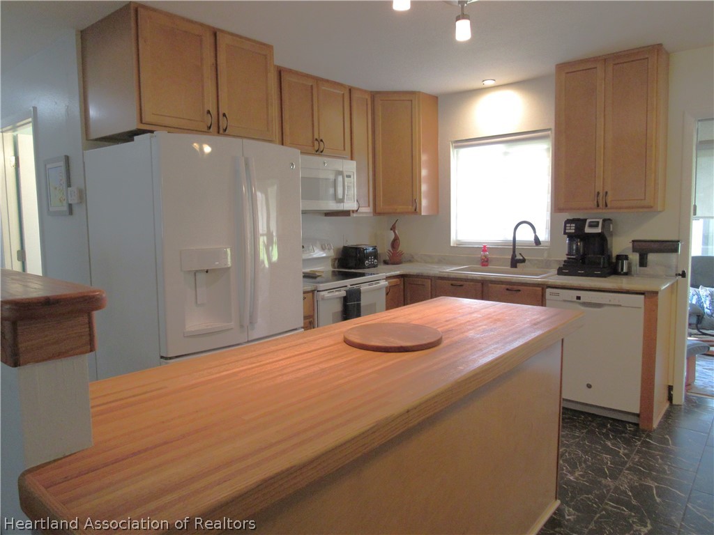 51 Quail Roost Road Lake Placid, FL 33852 - Photo 6 of 33