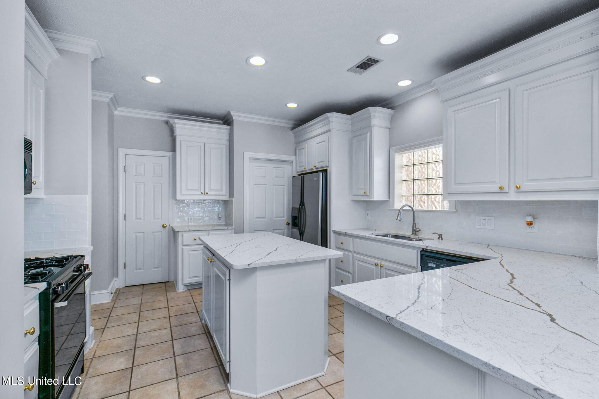 706 Danforth Drive Madison, MS 39110 - Photo 11 of 41 44-web-or-mls-706 Danforth-44