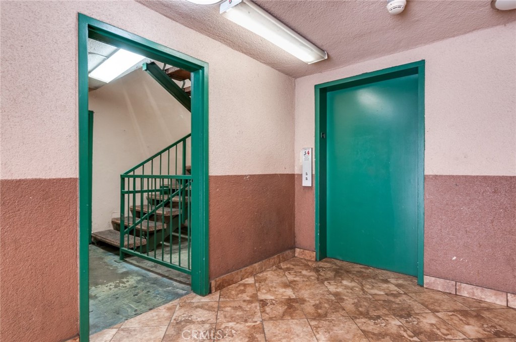 450 East 4th Street, Unit 221 Santa Ana, CA 92701 - Photo 23 of 43 a view of a porch