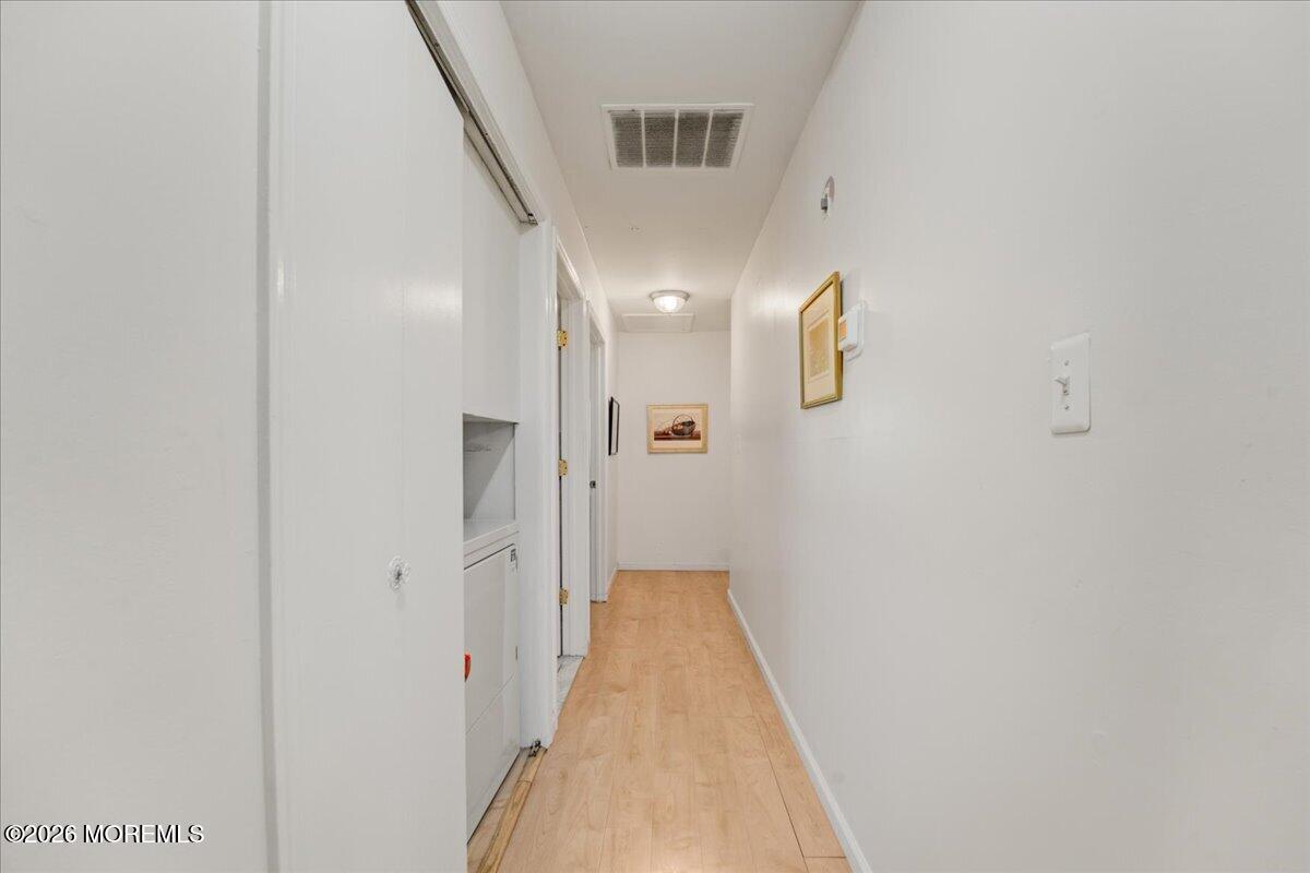 139 Wein Market, Unit F Freehold, NJ 07728 - Photo 13 of 23 Hallway