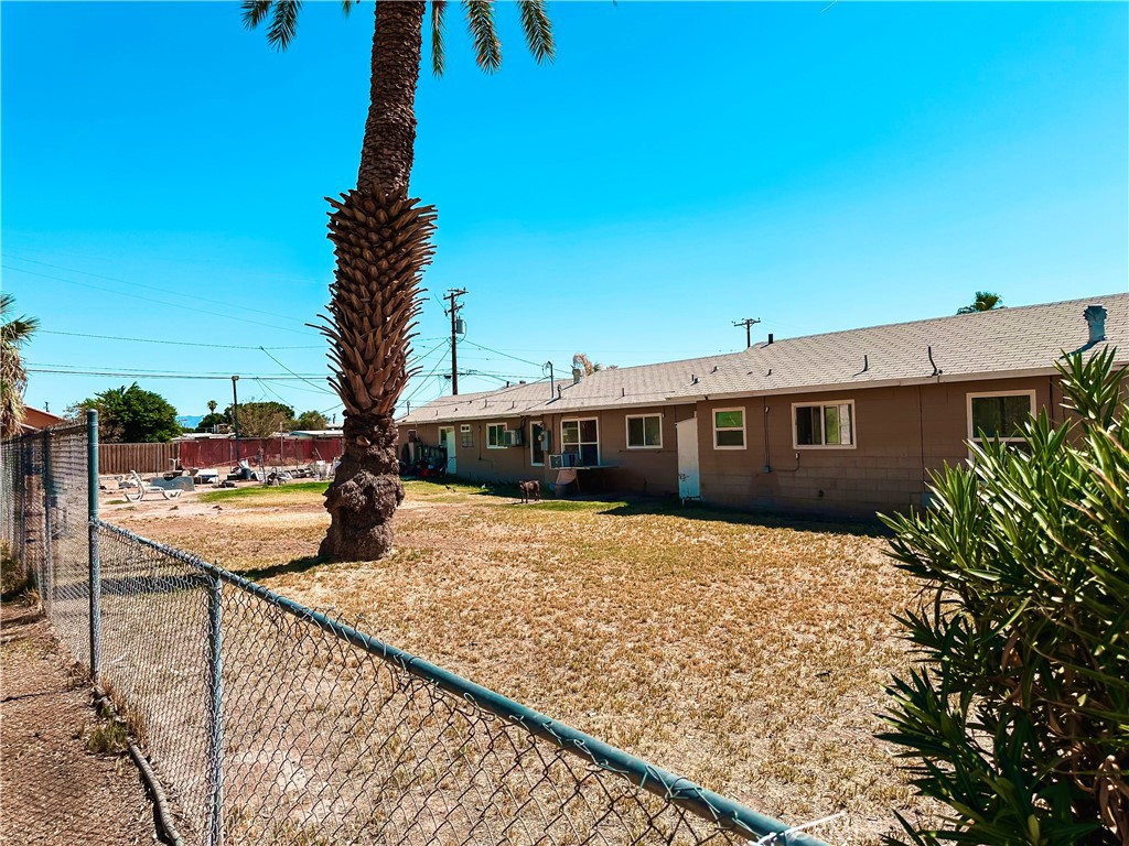 316 South Spring Street Blythe, CA 92225 - Photo 2 of 12