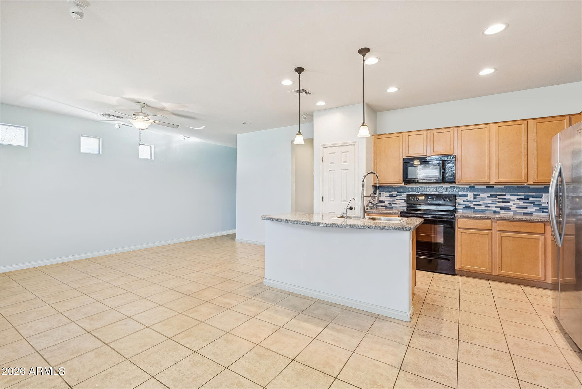 16632 South 175th Drive Goodyear, AZ 85338 - Photo 6 of 35