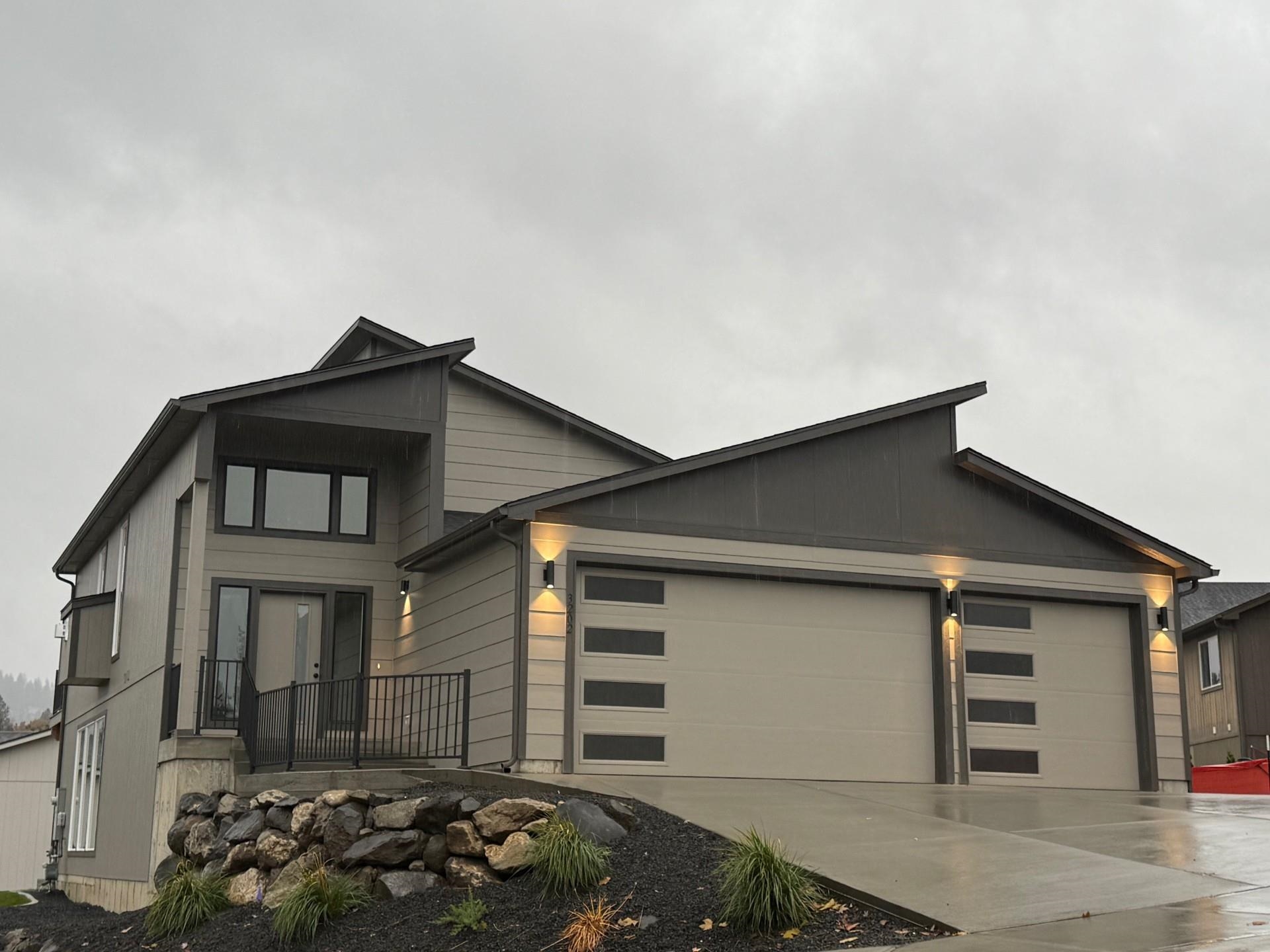 3202 South Custer Lane Spokane, WA 99223 - Photo 2 of 19