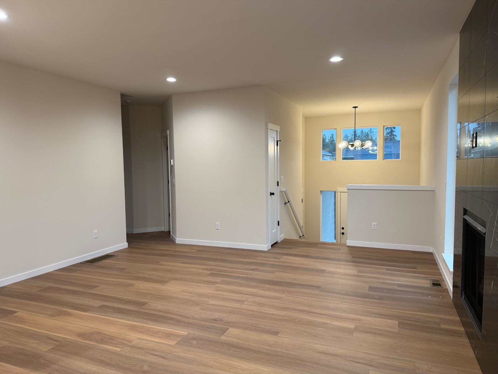 3202 South Custer Lane Spokane, WA 99223 - Photo 8 of 19