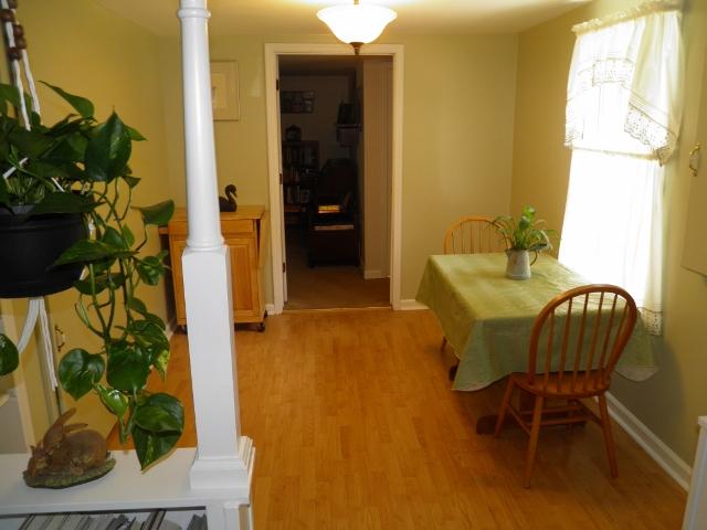 2774 Cole Ridge Road Beechgrove, TN 37018 - Photo 6 of 20 Cozy dining area.