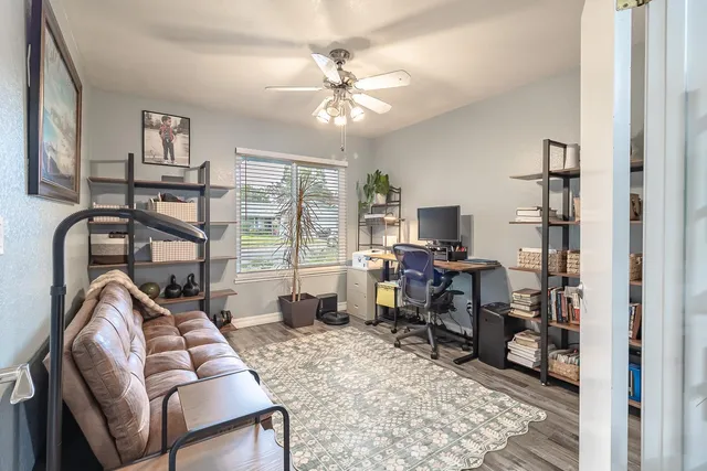 $450,000 | 1704 Woolston Way, Modesto, CA 95355