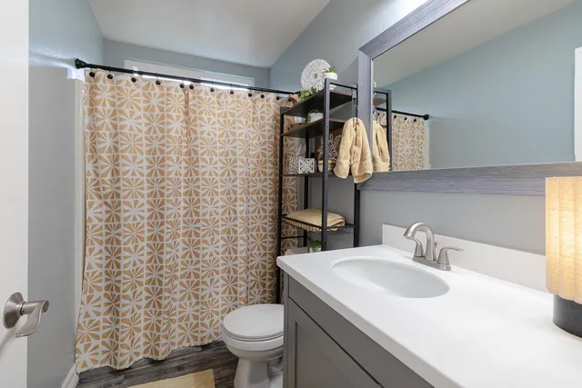 $450,000 | 1704 Woolston Way, Modesto, CA 95355